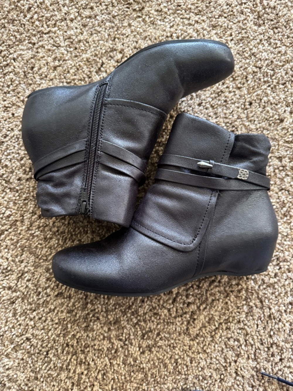 Baretraps Women's Black Ankle Boots - Classic Zip & Strap Design